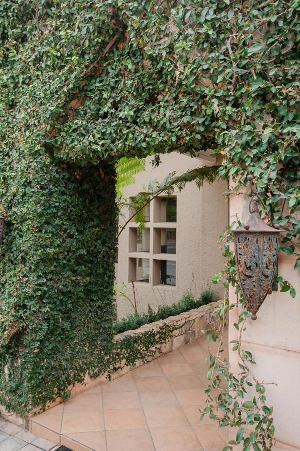 4 Gazelle Guesthouse Mbombela Exterior photo